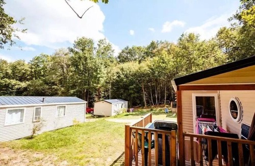 St-Sulpice-de-Mareuil House | Domaine de Corneuil * - Mobil-home Premium Capucine - 2 bedrooms + terrace semi-covered 4 people
