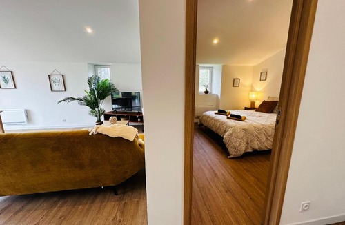 Prignac-et-Marcamps House | Domaine des Hugons
