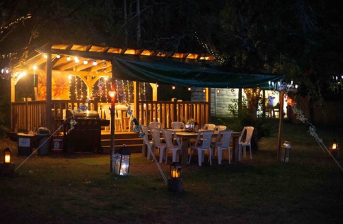 Bouzic RV Rental | Dordogne Glamping - Emperor tent PV3