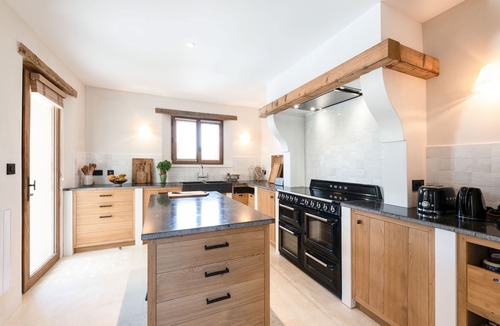 L'Isle-sur-la-Sorgue House | Double villa on the Canal de Carpentras - 5 Stars