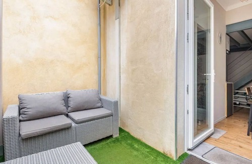 Capucins - Victoire Apartment | Duplex, Terrasse, Air Con, Car park