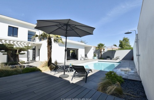 Saint-Palais-sur-Mer House | EDEN ROC- Standing House- Sleeps 10