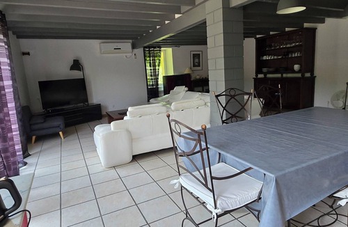 Tayac House | Enclosed air-conditioned house near St Emilion with garden and private pool