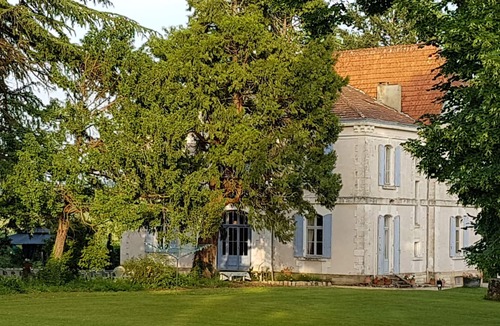 Ginestet House | Enjoy the traditional French Manoir Experience!