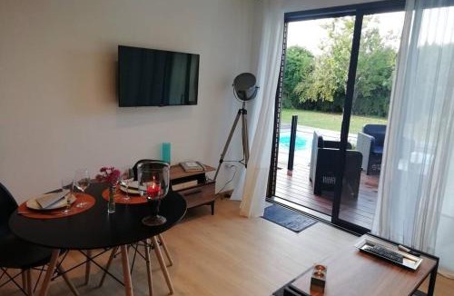 Tonnay-Charente Villa | Entre Piscine et Mer