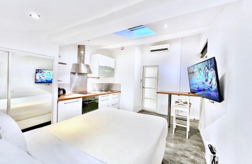 Mazarin Quarter Apartment | Èrsextius, VECA, Aix-en-Provence