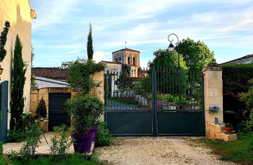 Preguillac Apartment | Escale Cosy et Bucolique à Proximité de Saintes