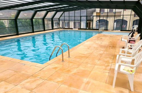Bielle Apartment | Escapade Montagne en Famille, appartement cosy avec piscine couverte