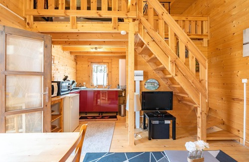 Saujon Ski Chalet | "Escape in complete serenity: Charming chalet with private pool and terrace in Saujon"