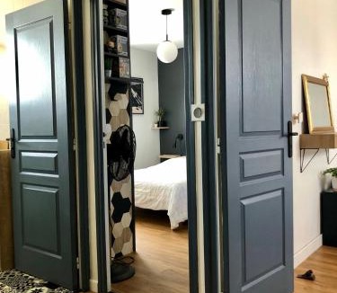 Puilboreau House | Espace deux chambres et sanitaires