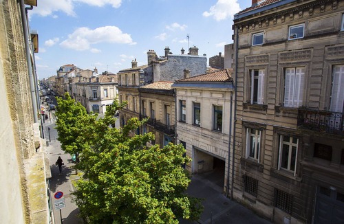 Grand Parc-Paul Doumer Apartment | Exceptional apartment in the heart of the city center - linen and cleaning provided - tram
