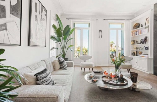 Hyeres City Centre Apartment | Experience Hyères on foot from this beautiful, central apartment.