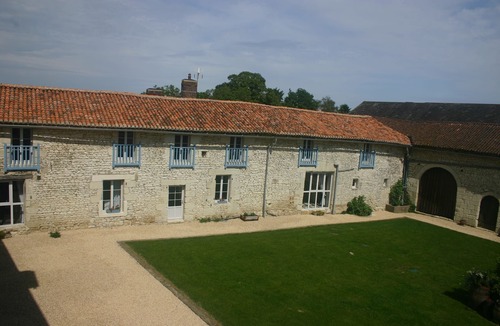 Princay House | Fabulous newly converted cottage with swimming pool and games room