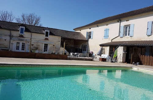 Vieux-Mareuil House | Family gite complex with private pool and large courtyard