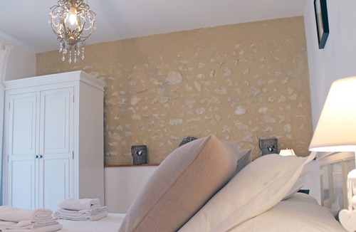 Nabinaud Cottage | Family Holiday Hamlet - Heated Pools, Golf, Tennis, Creche, 10 mins to beach!
