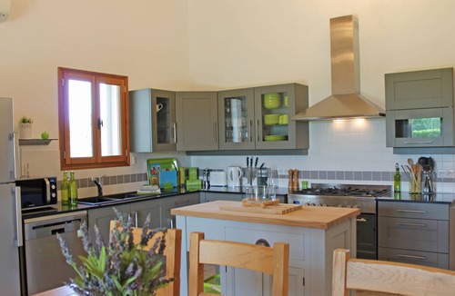 Nabinaud House | Family Holiday Hamlet - Heated Pools, Golf, Tennis, Creche, 10 mins to beach!