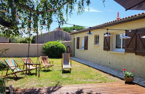 Fouras House | Family home in Fouras - enclosed garden near beach and market