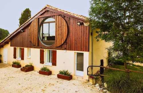 Lougratte House | Ferme Hermance All a Charm