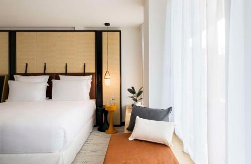 Meriadeck Hotel | FirstName Bordeaux, Part of JdV by Hyatt