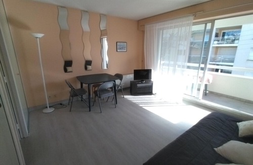 Arcachon Apartment | Flat with BALCONY 50m from the BEACH