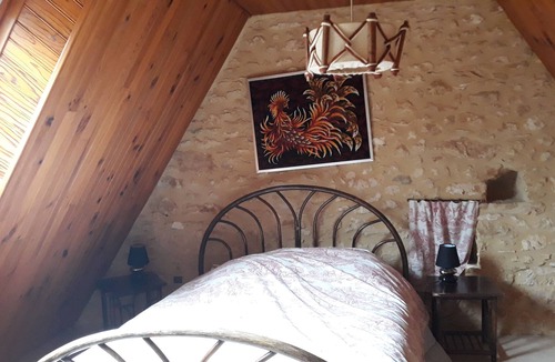 Meyrals House | For rent in black Périgord, house of character-calm-fresh-all comfort- 6p