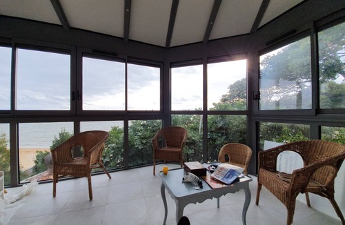 Fouras House | Fouras, Villa with character, direct private access to the beach.