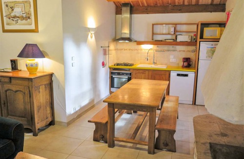 Blanquefort-sur-Briolance House | 70 m² House ∙ 1 bedroom ∙ 4 guests