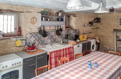 Fontenille-Saint-Martin-d'Entraigues House | 100 m² House ∙ 1 bedroom ∙ 5 guests