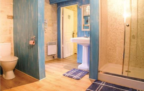Fontenille-Saint-Martin-d'Entraigues House | Beautiful Home In Fontenille Stmartin