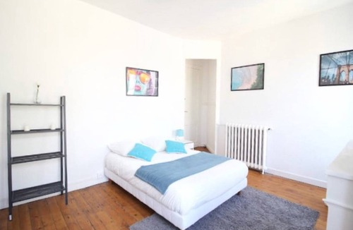 Bordeaux City Centre Resort | 166 m² Private room ∙ 1 bedroom ∙ 7 guests