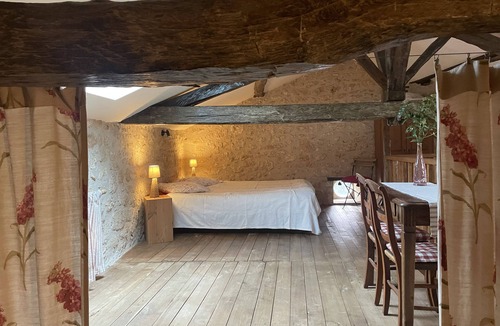 La Rochebeaucourt-et-Argentine House | Charming stone house of 19th century with flower garden and fenced