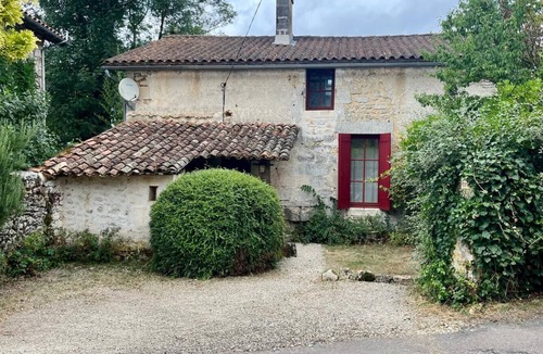 La Rochebeaucourt-et-Argentine House | La Lisière: Charming stone house with garden