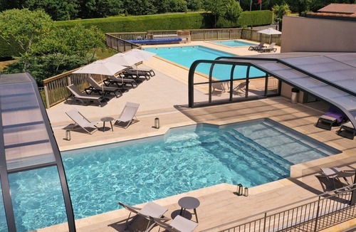 Rouffignac-Saint-Cernin-de-Reilhac House | Camping familial 4* avec Piscine |Mobil-home 4p+TV