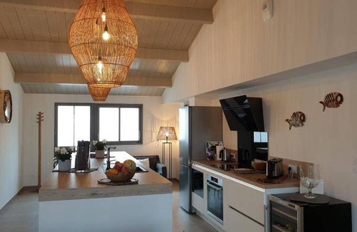 Saint-Clement-des-Baleines Resort | 85 m² Resort ∙ 3 bedrooms ∙ 8 guests