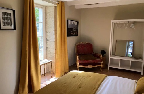Saint-Felix-de-Bourdeilles House | 360 m² House ∙ 8 bedrooms ∙ 17 guests