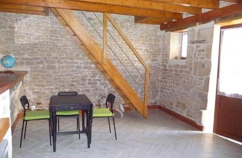 Saint-Georges-les-Baillargeaux Bed & Breakfast | 79 m² Bed and breakfast ∙ 3 bedrooms ∙ 9 guests
