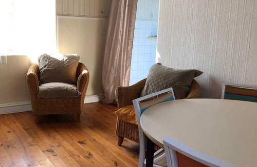 Saint-Germain-de-Lusignan House | 80 m² House ∙ 2 bedrooms ∙ 4 guests