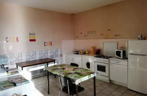 Saint-Hilaire-les-Courbes House | 66 m² House ∙ 1 bedroom ∙ 3 guests