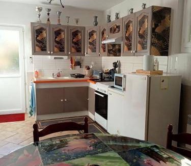 Saint-Medard-de-Guizieres Apartment | 60 m² Apartment ∙ 2 bedrooms ∙ 4 guests