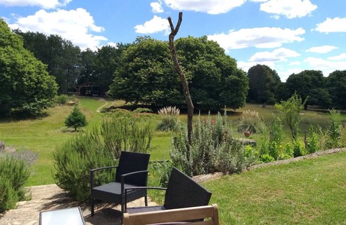 Saint-Priest-les-Fougeres House | 240 m² House ∙ 4 bedrooms ∙ 8 guests