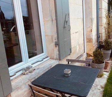Saint-Sulpice-et-Cameyrac House | 22 m² House ∙ 1 bedroom ∙ 4 guests