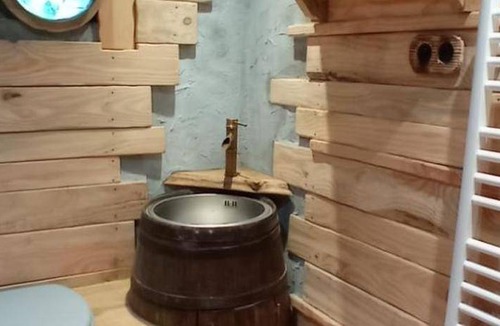 Saint-Sulpice-les-Feuilles Cabin | 30 m² Lodge ∙ 4 guests