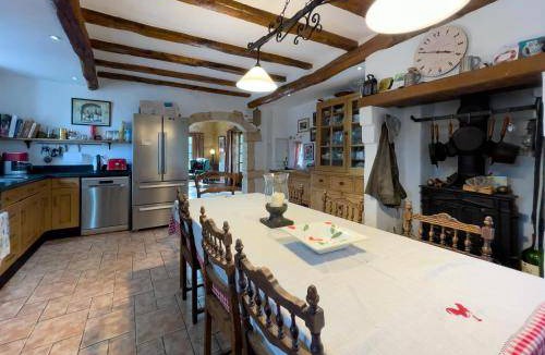 Sainte-Alvere-Saint-Laurent-les-Batons Bed & Breakfast | 50 m² Bed and breakfast ∙ 3 guests