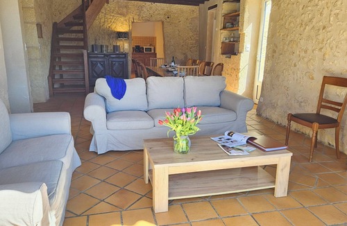 Mauzens-et-Miremont House | Freyssines, charming family home with private pool, pets welcome