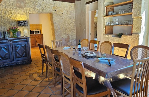 Mauzens-et-Miremont House | Freyssines, charming family home with private pool, pets welcome
