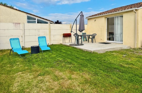 Arsac House | Fully-equipped one-bedroom house near the Medoc châteaux