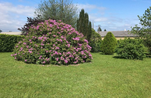 La Chapelle Montbrandeix House | Fully equipped, well situated Bungalow.