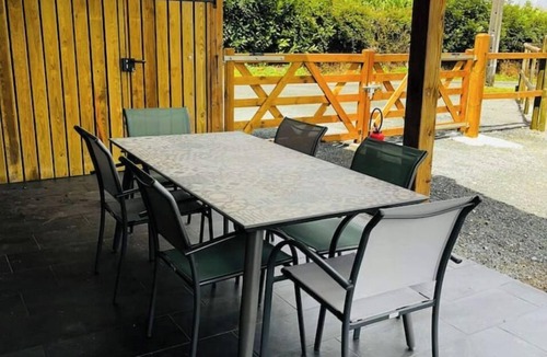 Verruyes Apartment | Gîte à la Campagne Piscine
