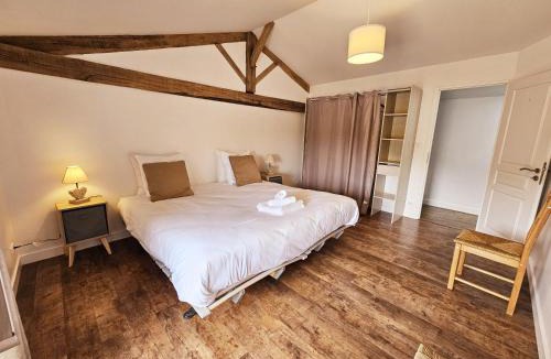 Marthon House | Gîte avec piscine Chez Labaurie