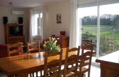 Lanquais House | Gîte CLIMATISE les althéas